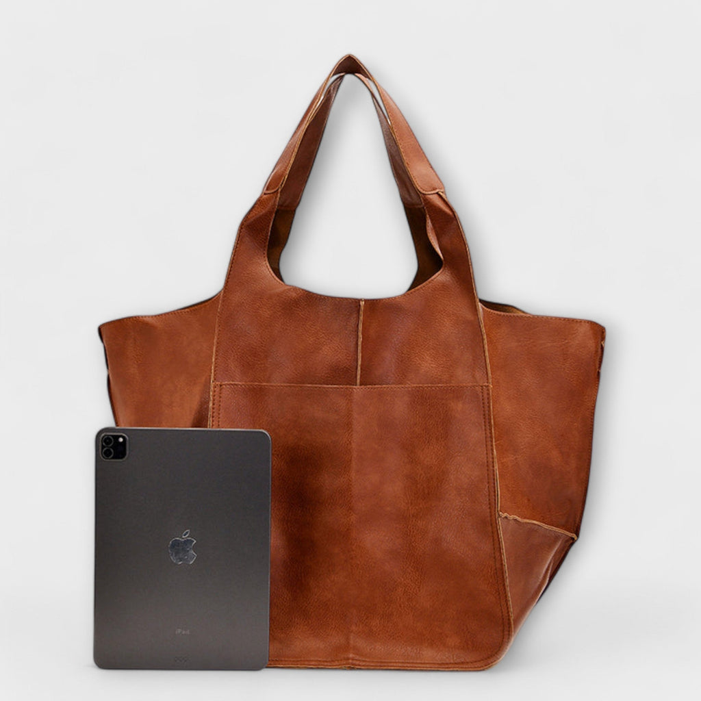 Prunelle Montcœur | Elegant shoulder bag
