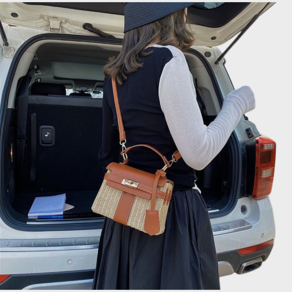 Suzanne Montclairon | Elegant Handbag