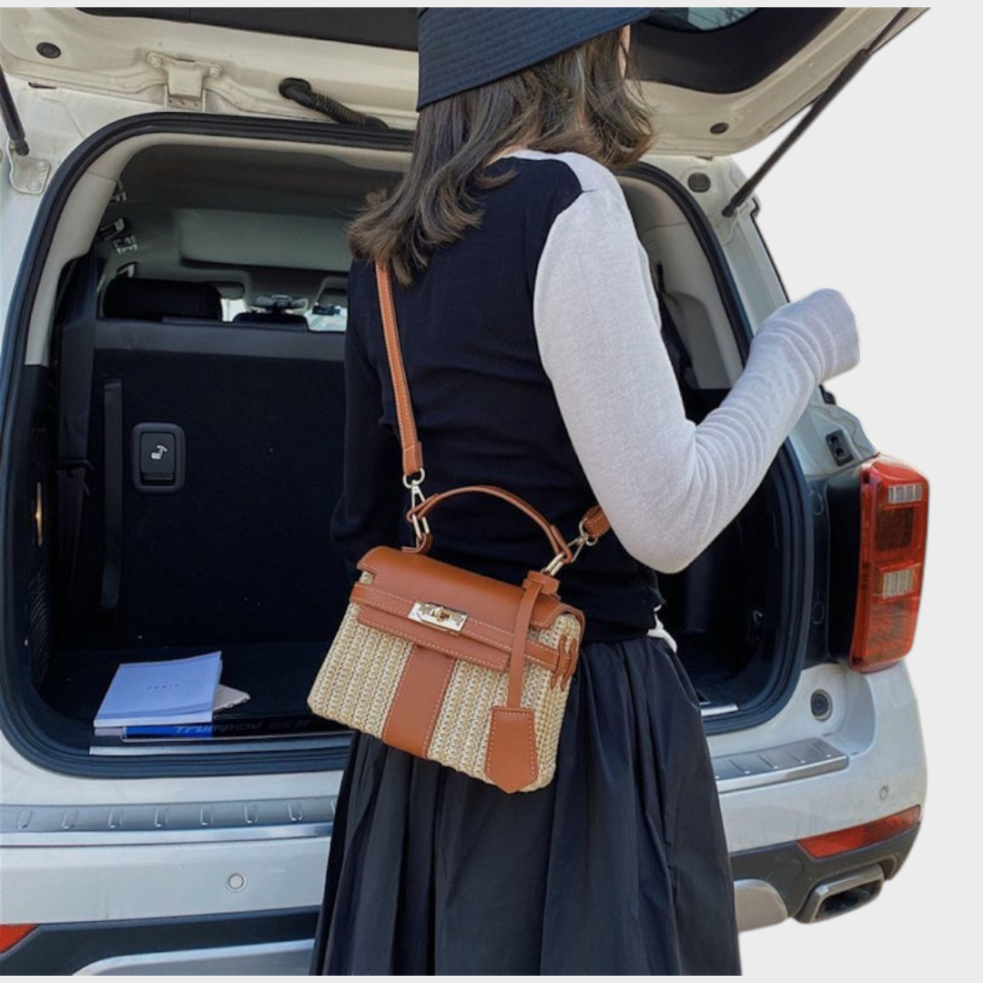 Suzanne Montclairon | Elegant Handbag