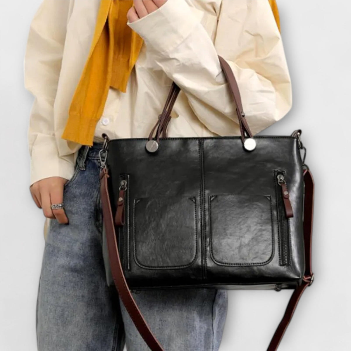 Ysée Valfleurie | Elegant leather bag