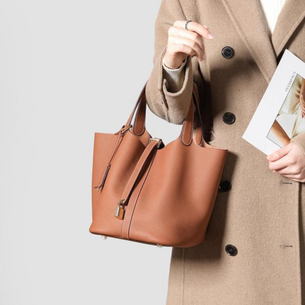Lise Bellevaux | Lock Bag