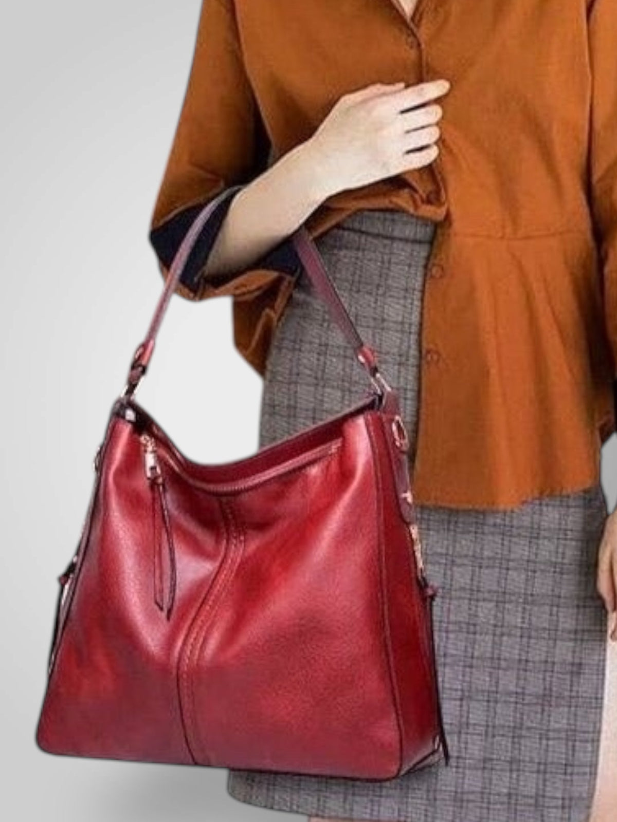 Céline Montreau  | Elegant Leather Bag