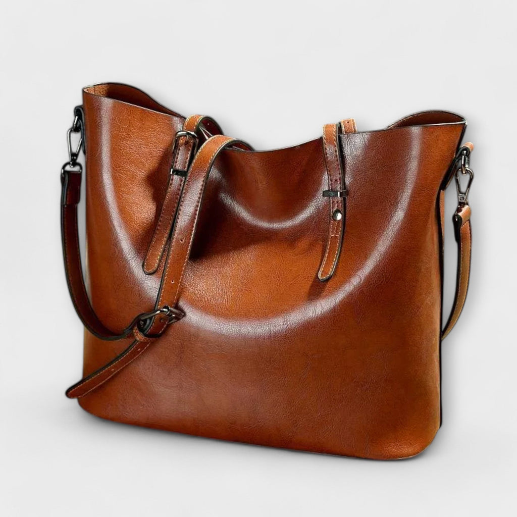 Danaé Bellefeuille | Vintage Shoulder Bag