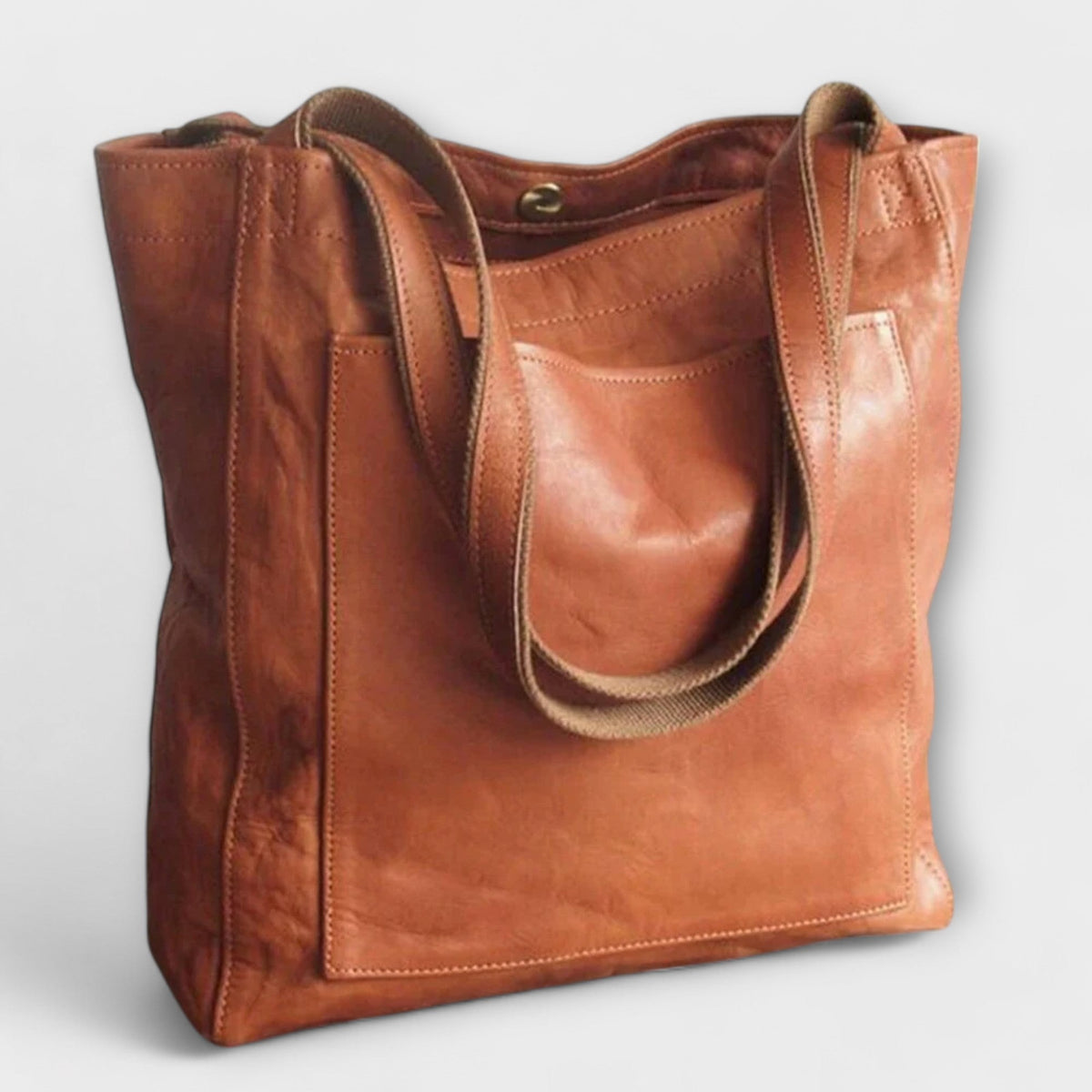 Élina Belleneuve | A stylish and practical shoulder bag