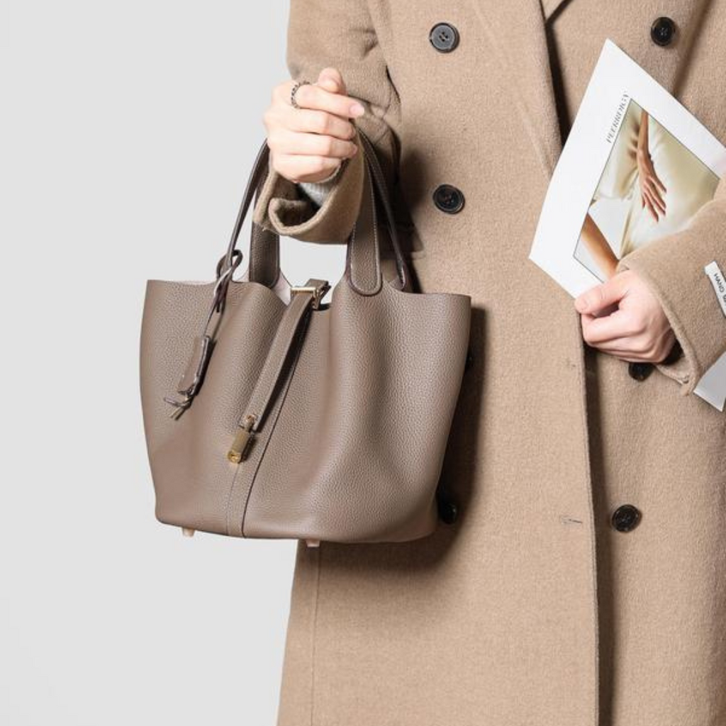 Lise Bellevaux | Lock Bag