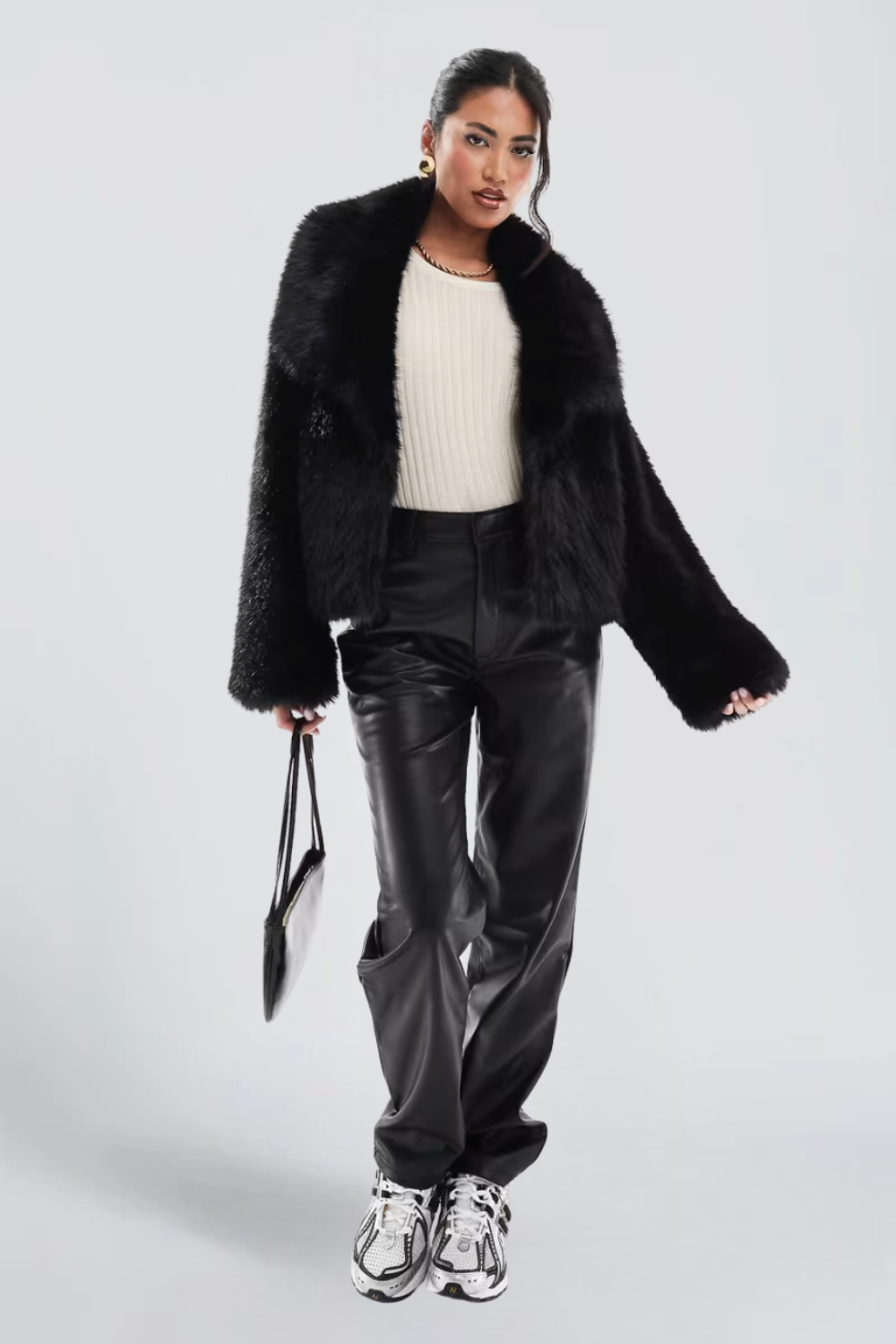 Maëlle Garnier | Women's Black Faux Fur Jacket – Short Oversized Fluffy Fur Coat