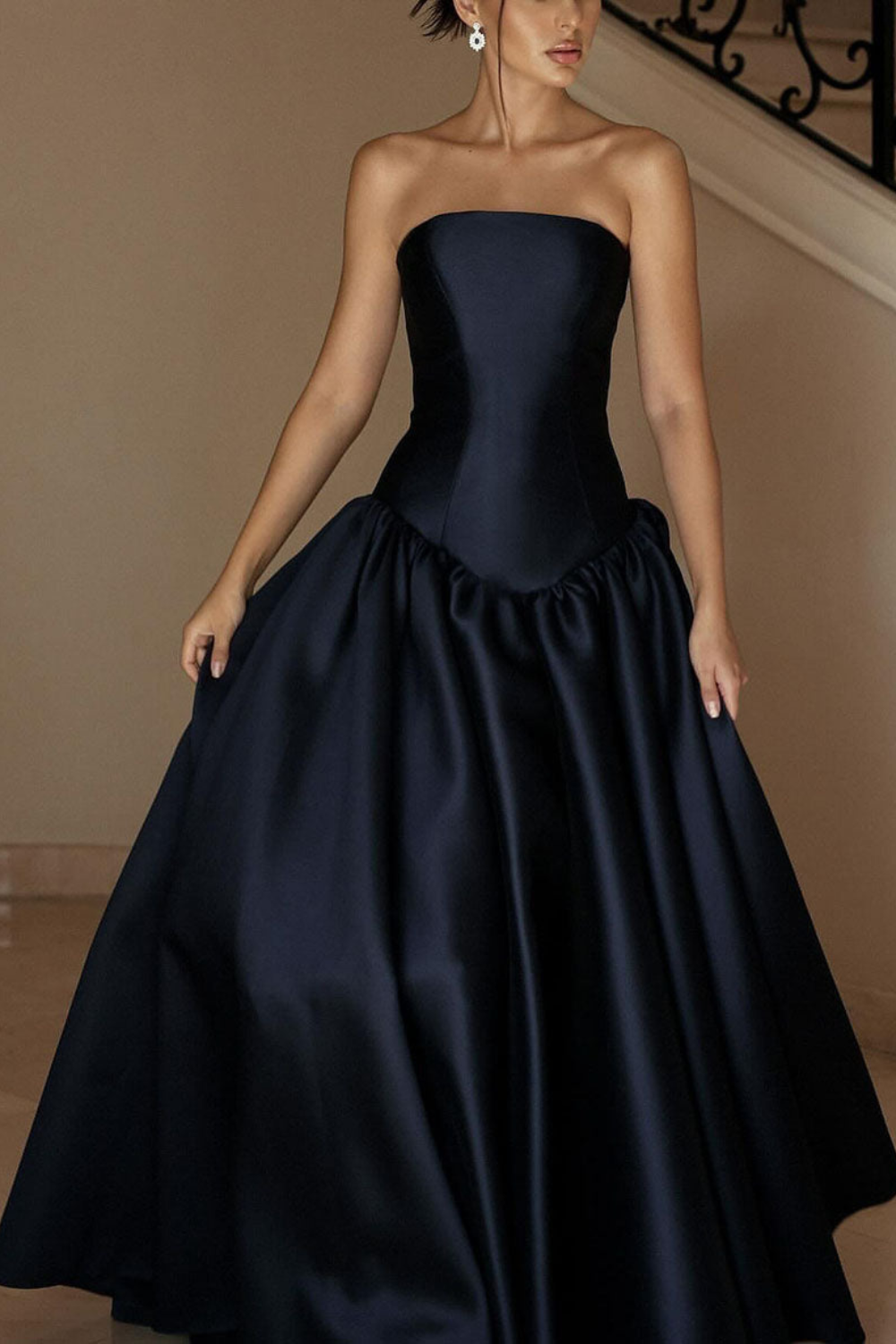 Juliette Moreau | Navy Satin Corset Ball Gown – Strapless Voluminous Maxi Formal Dress