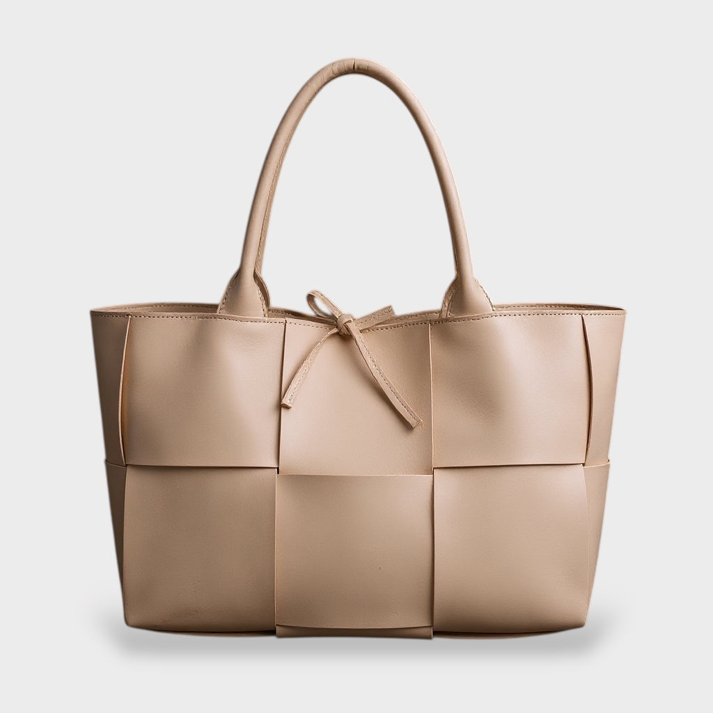 Angèle Delacroix | Leather bag