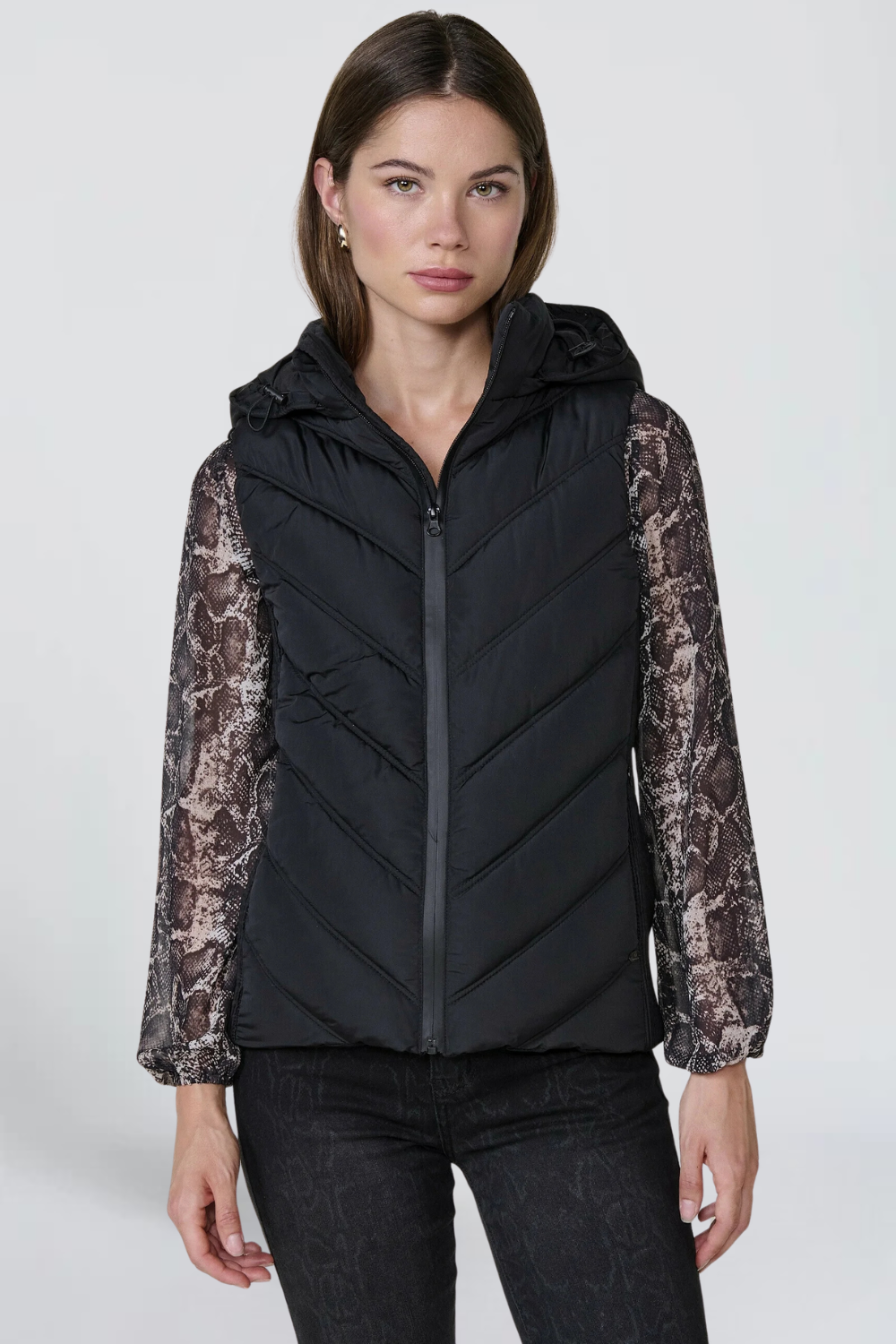 Anaïs de Montfort | Women's Black Hooded Puffer Vest – Quilted Sleeveless Gilet