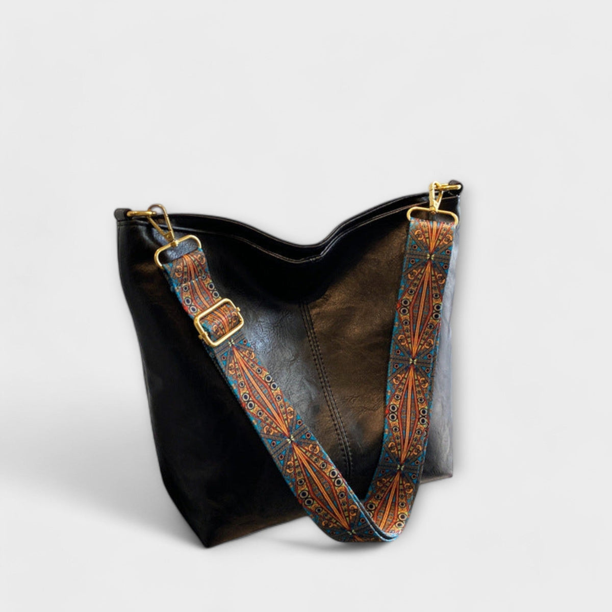 Colombe Bellemont | Elegant vintage bags