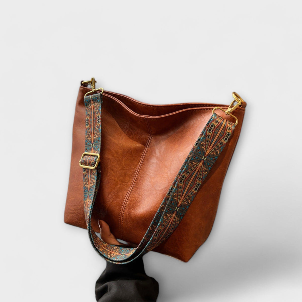 Colombe Bellemont | Elegant vintage bags