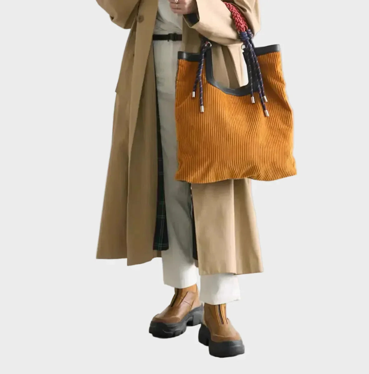 Anaïs Montrose | Bucket Leather Bag