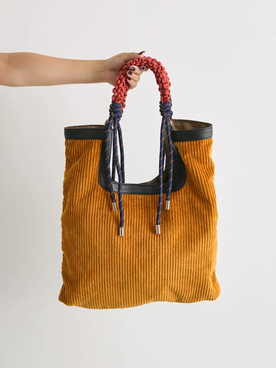 Anaïs Montrose | Bucket Leather Bag