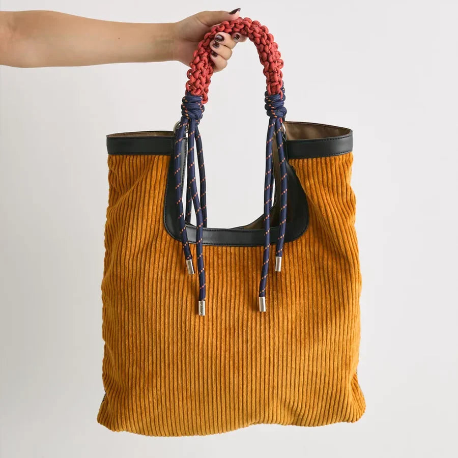 Anaïs Montrose | Bucket Leather Bag