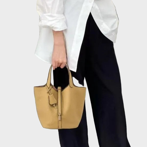 Lise Bellevaux | Lock Bag