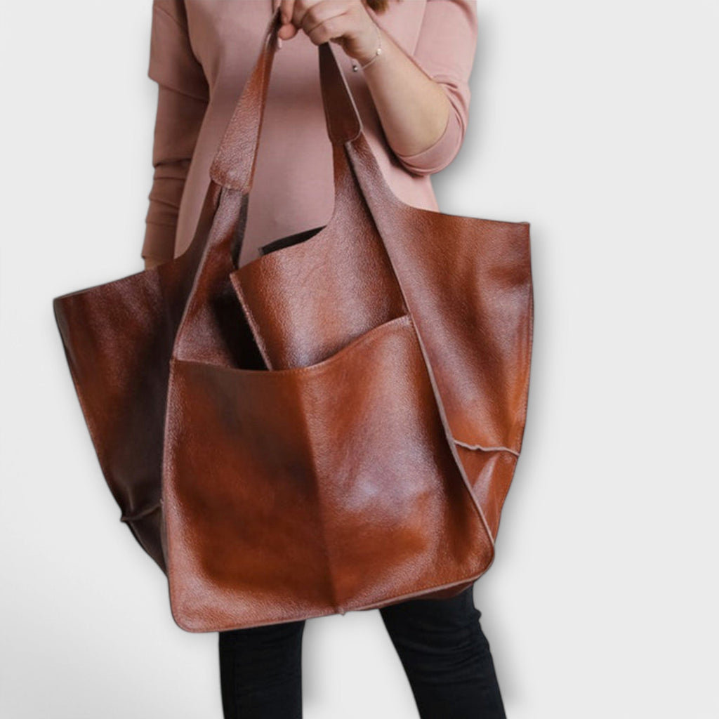 Prunelle Montcœur | Elegant shoulder bag