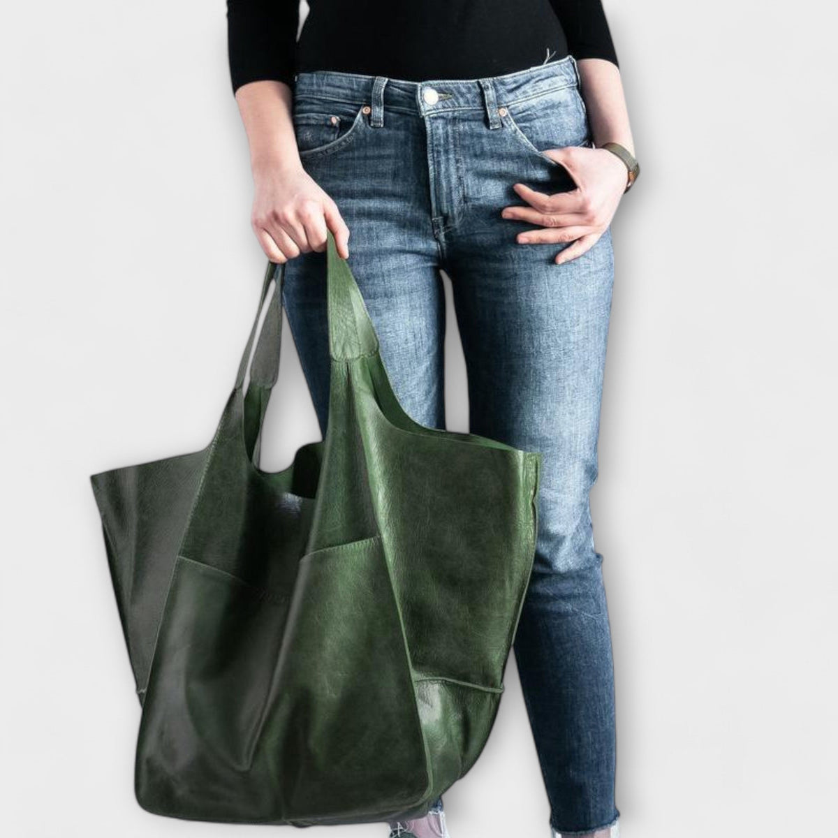 Prunelle Montcœur | Elegant shoulder bag