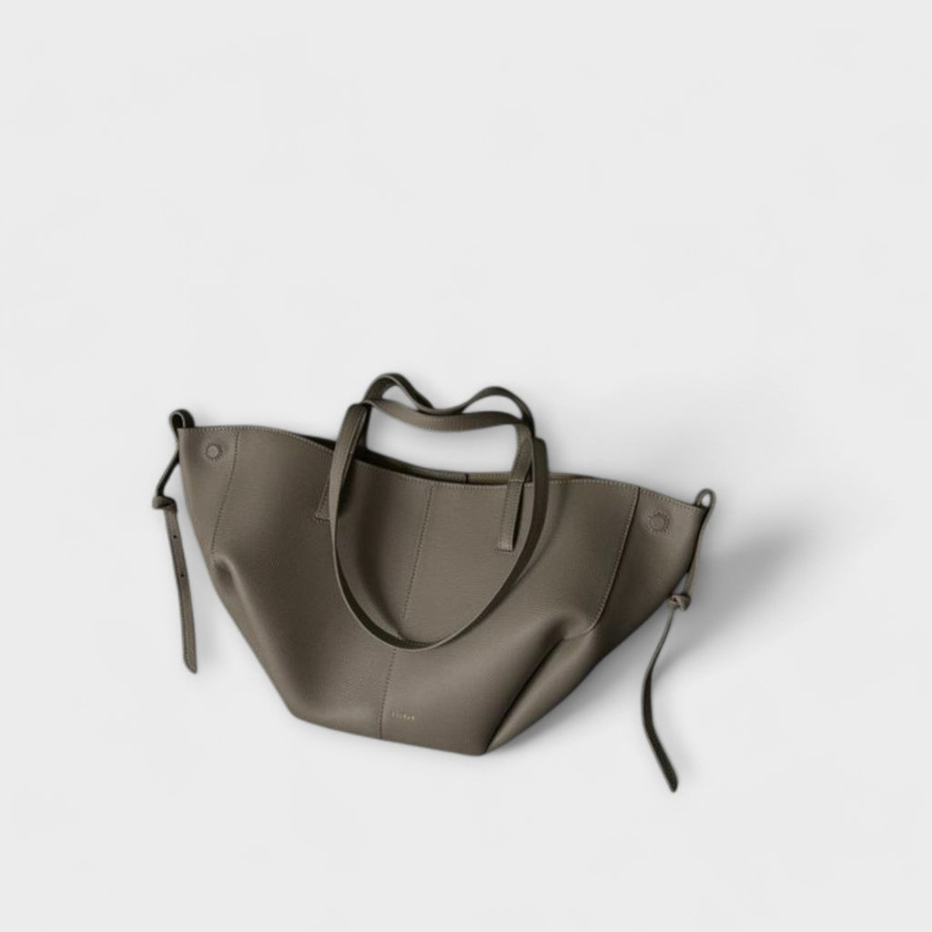 Jade Beaufort | Vintage shoulder bag